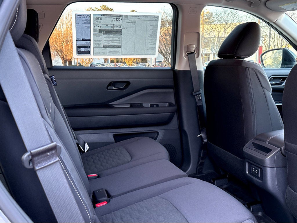 2026 Nissan Pathfinder S