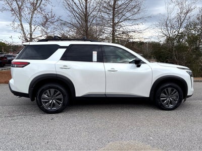 2026 Nissan Pathfinder SV