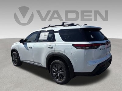 2026 Nissan Pathfinder SV