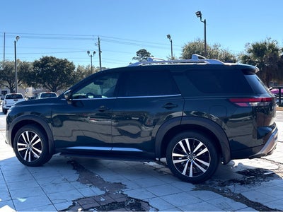 2023 Nissan Pathfinder Platinum