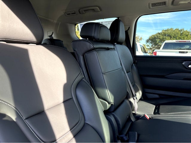 2026 Nissan Armada SV