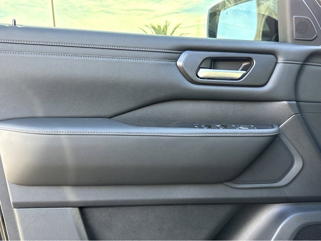 2026 Nissan Armada SV