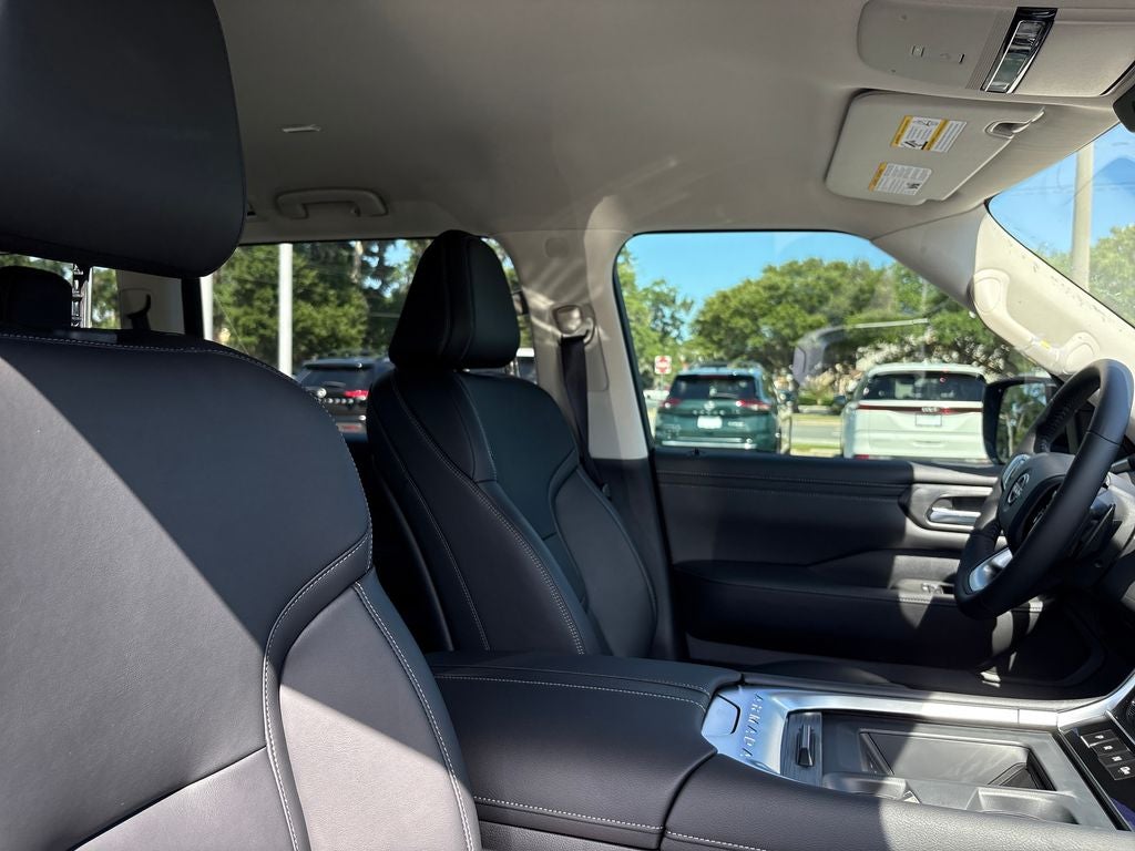 2026 Nissan Armada SV