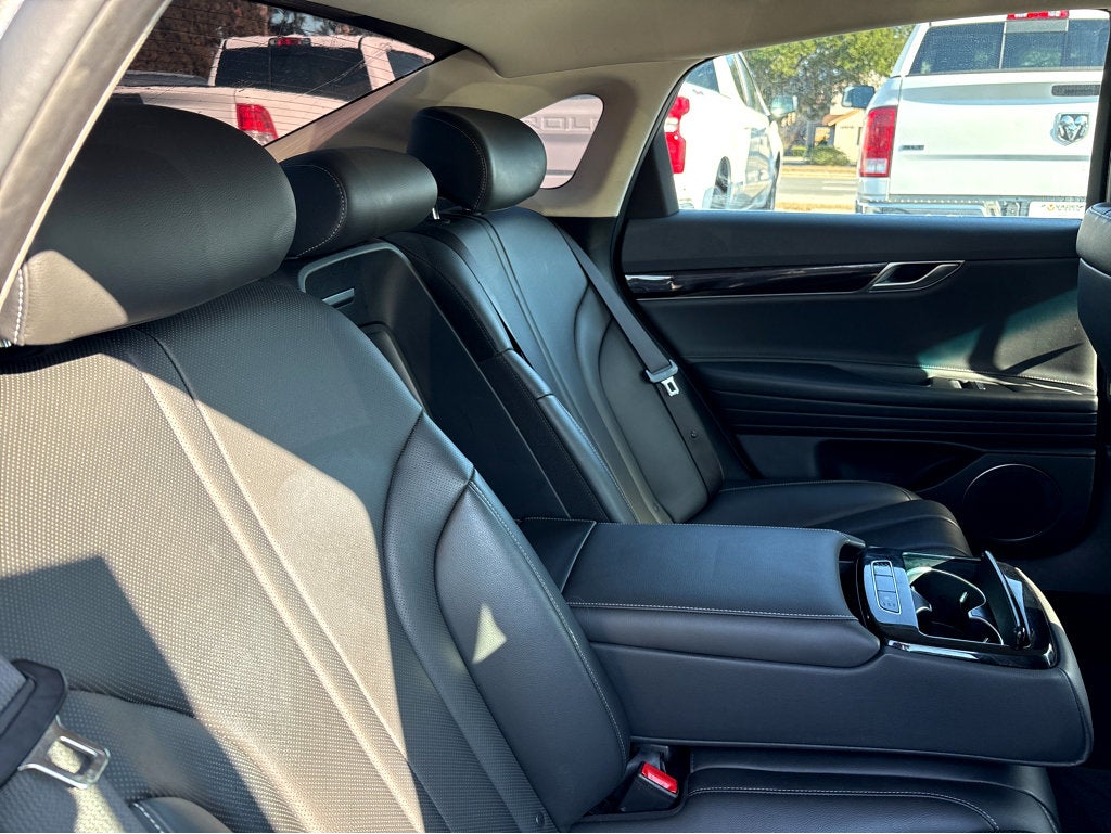 2023 Genesis G80 2.5T