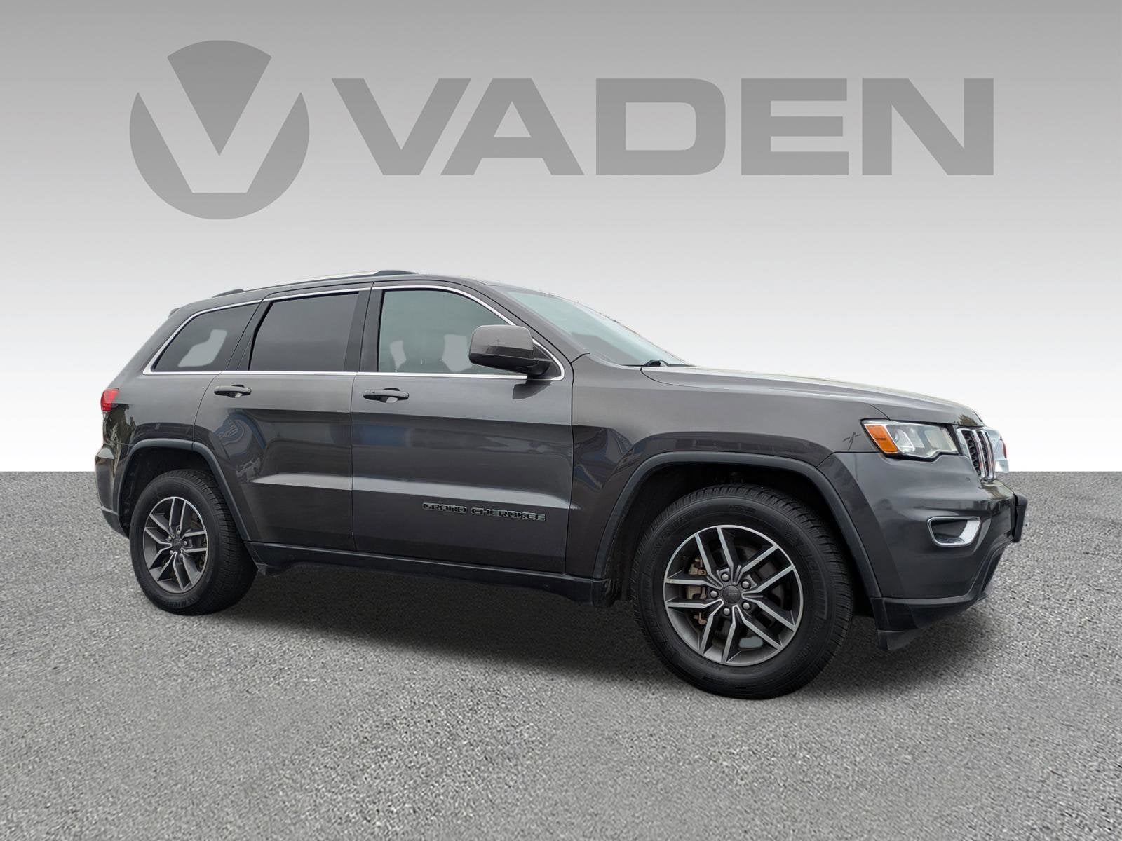 2019 Jeep Grand Cherokee Laredo E