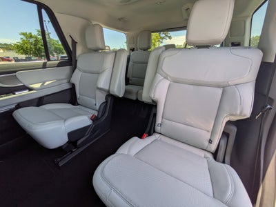 2025 Ford Expedition Platinum
