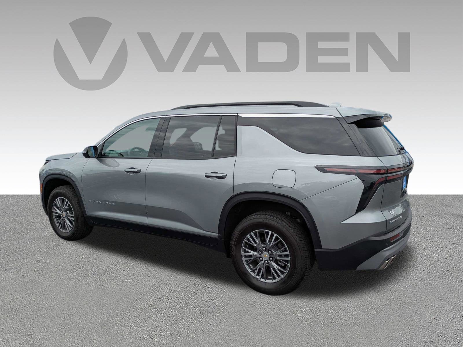 2025 Chevrolet Traverse FWD LT