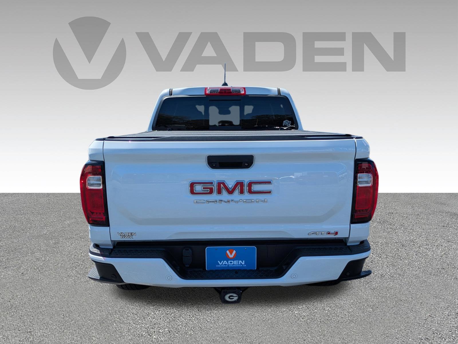 2024 GMC Canyon 4WD AT4