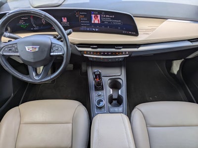 2024 Cadillac XT4 FWD Premium Luxury