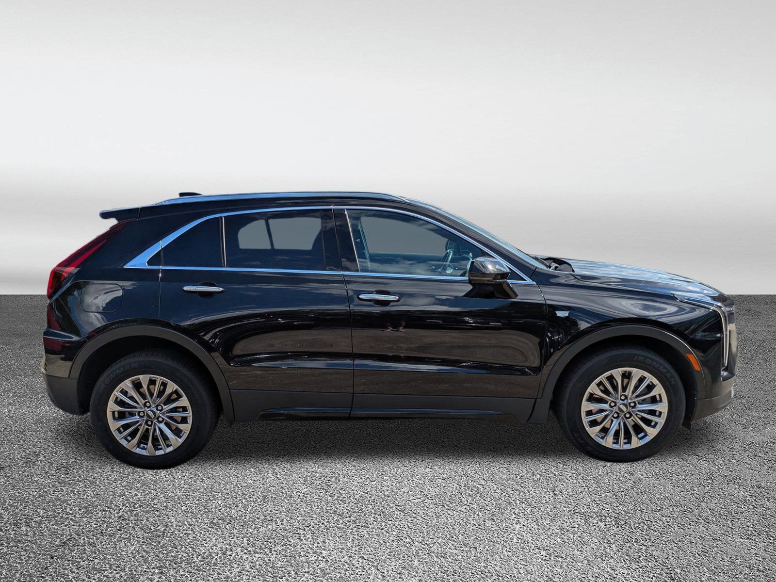 2024 Cadillac XT4 AWD Premium Luxury