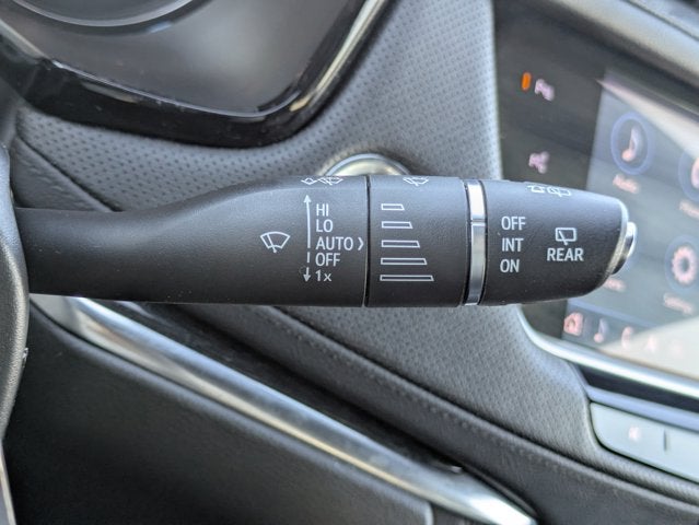 2022 Cadillac XT5 FWD Premium Luxury