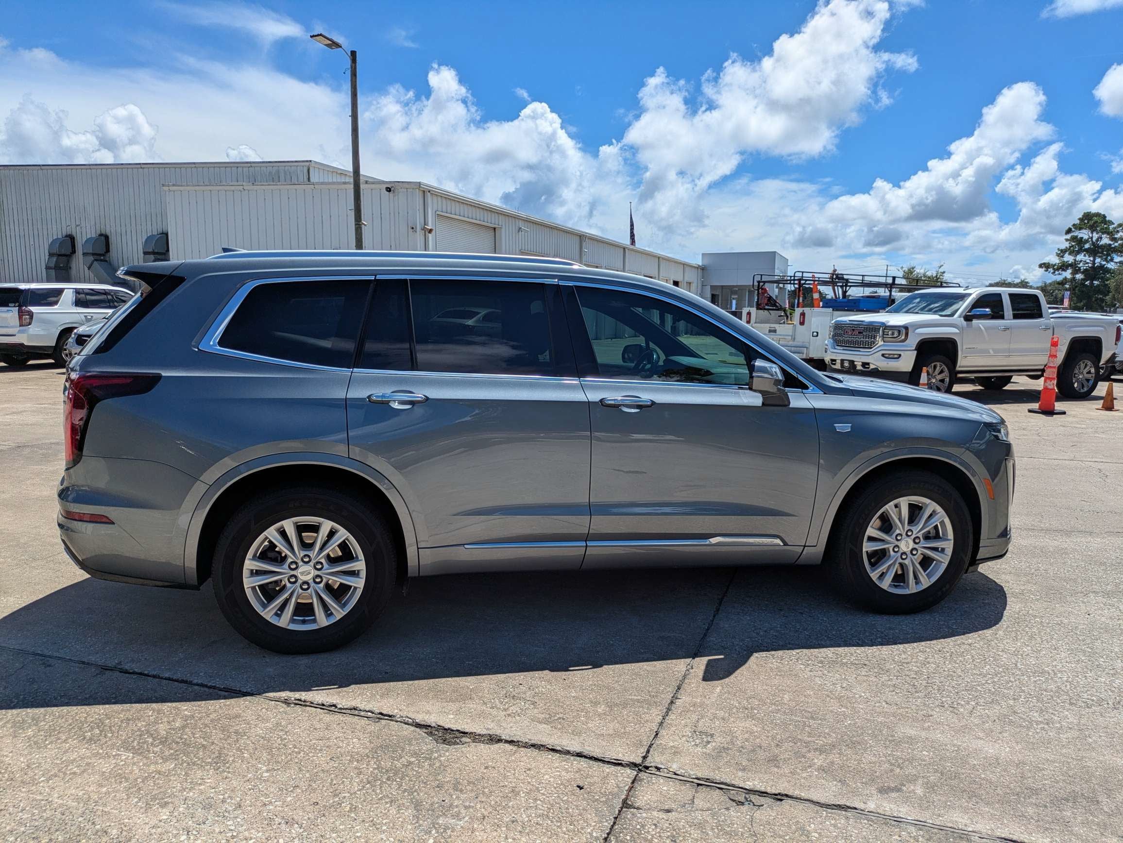 2022 Cadillac XT6 Luxury