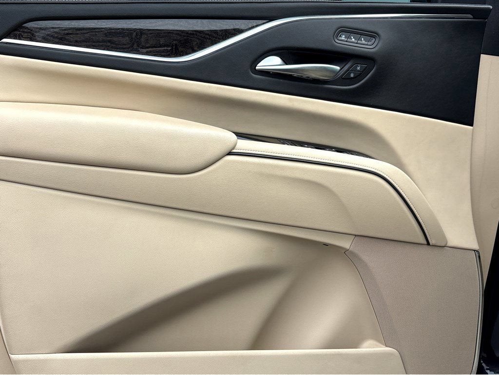 2023 Cadillac Escalade 4WD Premium Luxury