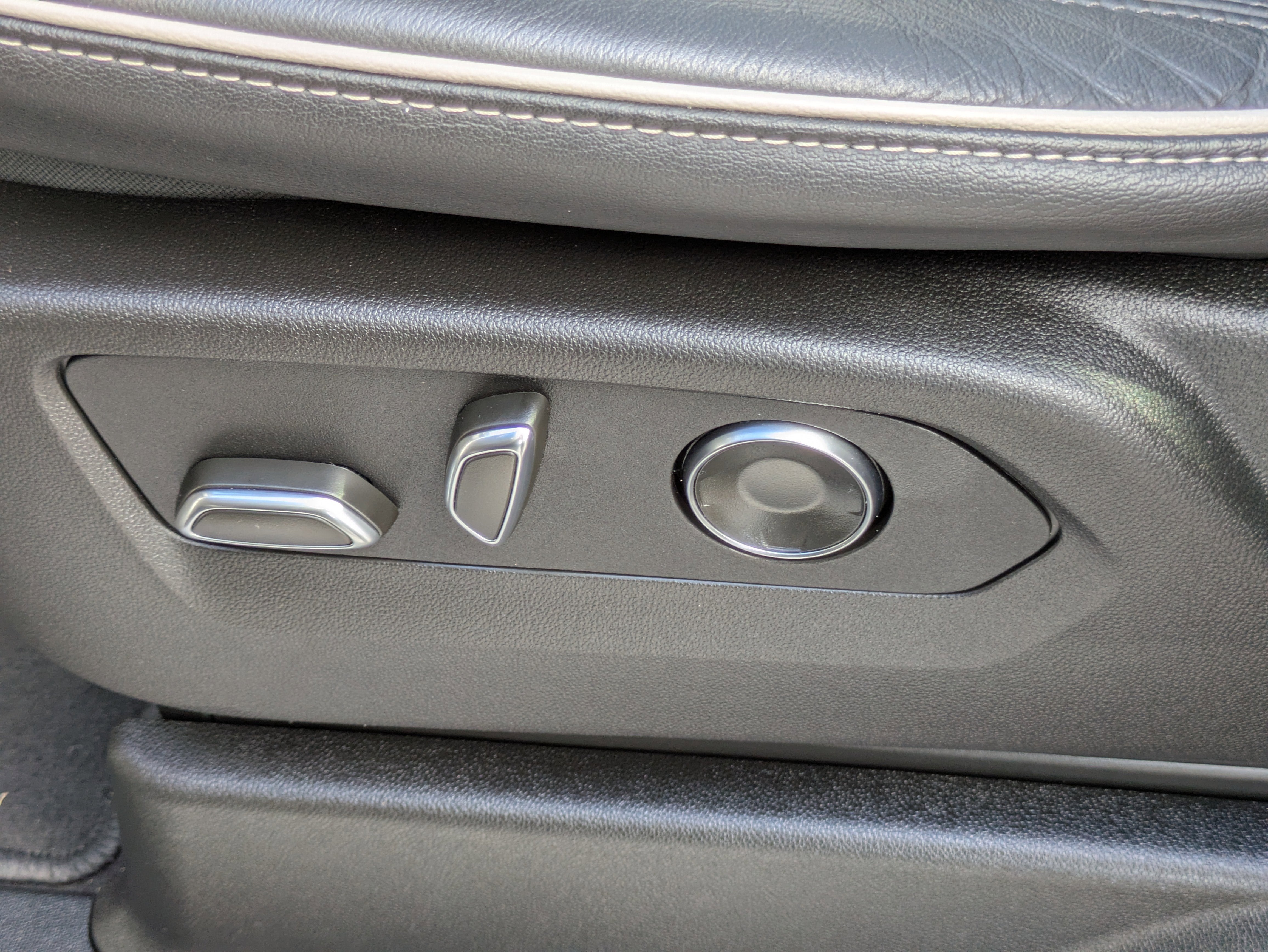 2024 Cadillac Escalade 4WD Sport