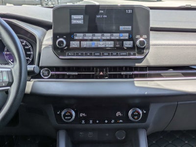 2024 Mitsubishi Outlander Base