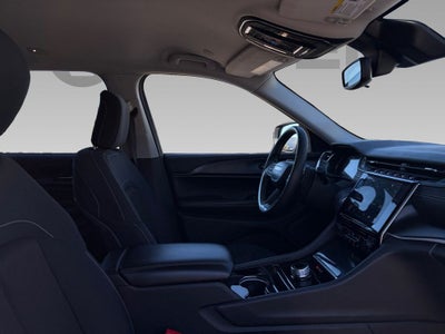 2023 Jeep Grand Cherokee L Laredo 4x2