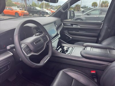 2023 Jeep Wagoneer Series II 4x2