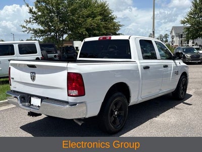 2022 RAM 1500 Classic SLT Crew Cab 4x2 5'7' Box