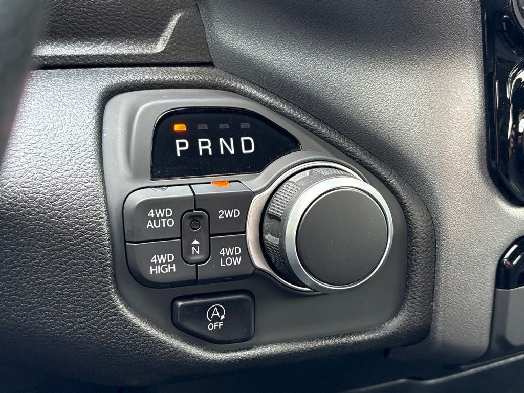 2025 RAM Ram 1500 Big Horn Crew Cab 4x4 6'4' Box