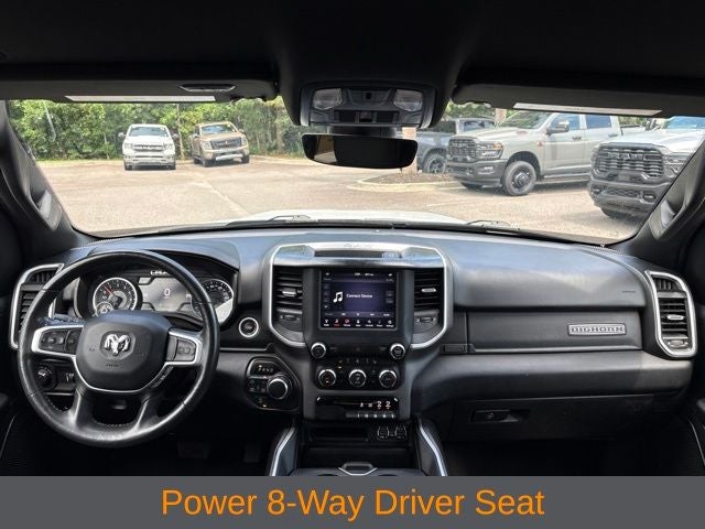 2020 RAM 1500 Big Horn Crew Cab 4x4 5'7' Box