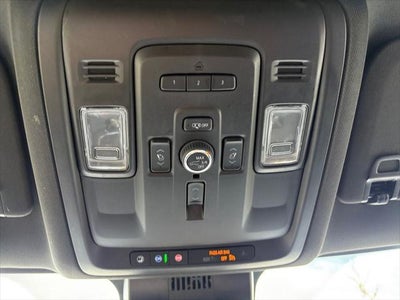 2023 Chevrolet Suburban 2WD Premier