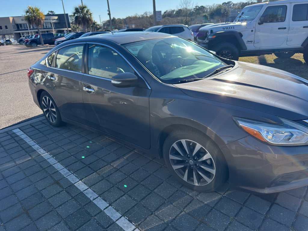 2016 Nissan Altima 2.5 SR