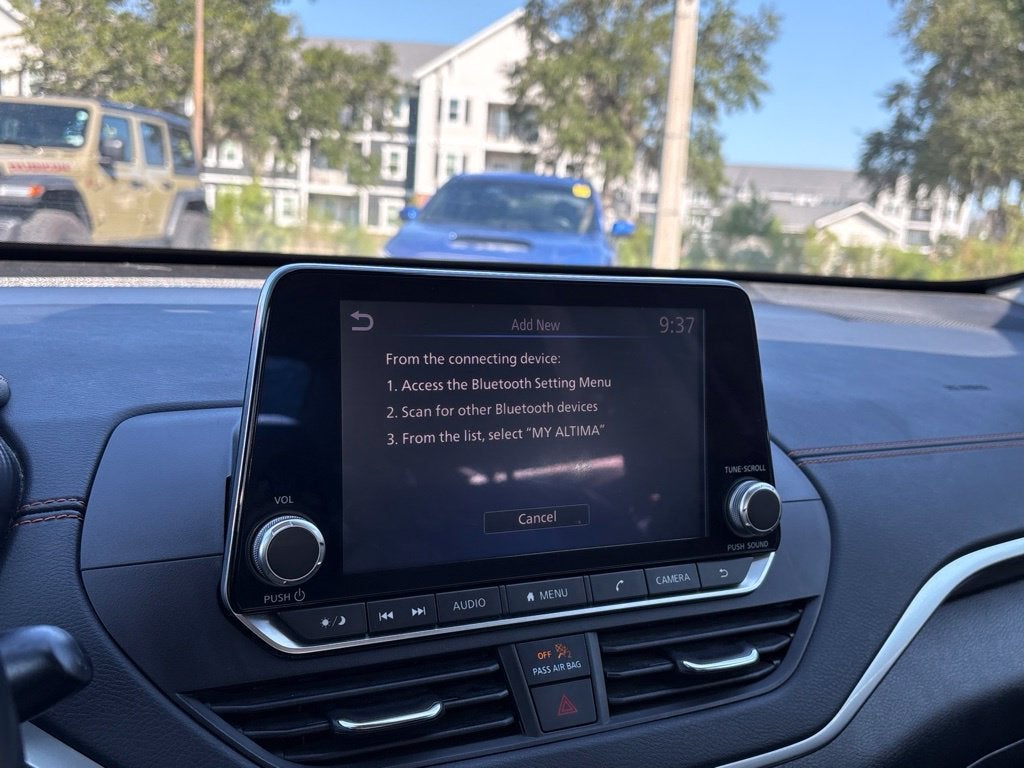 2022 Nissan Altima SR FWD