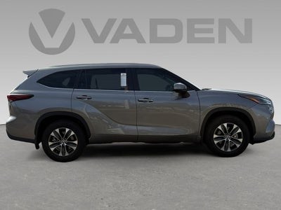 2025 Toyota Highlander XLE