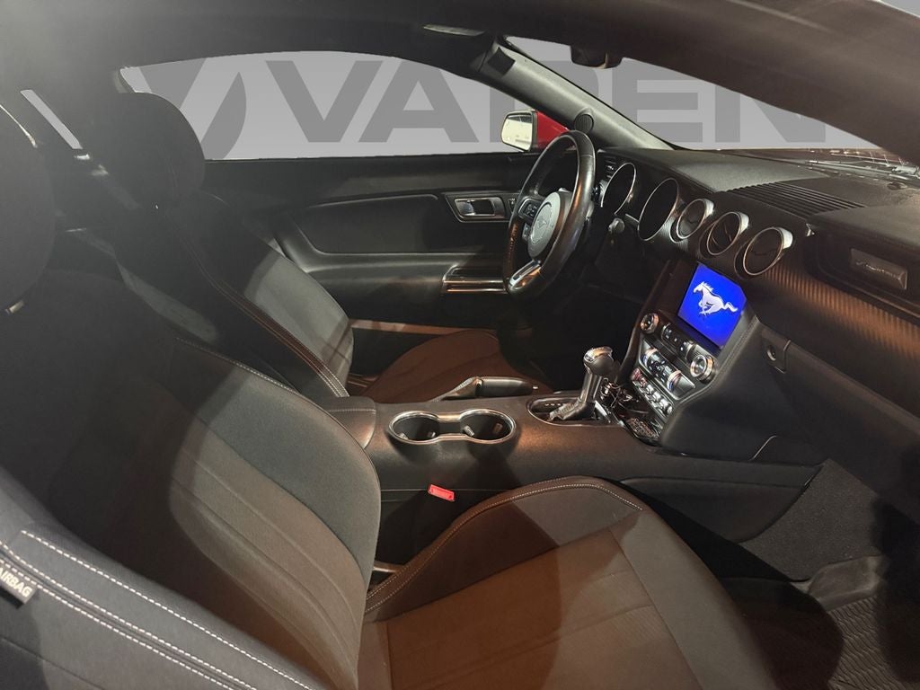 2021 Ford Mustang EcoBoost