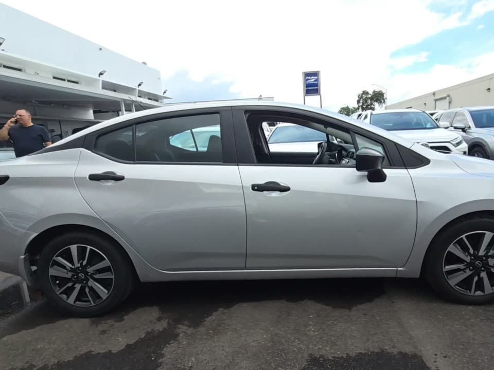 2024 Nissan Versa 1.6 S