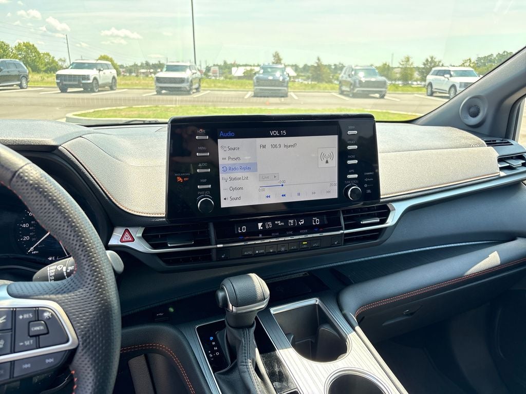 2024 Toyota Sienna XSE 7 Passenger