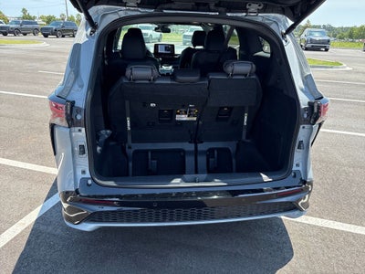 2024 Toyota Sienna XSE 7 Passenger
