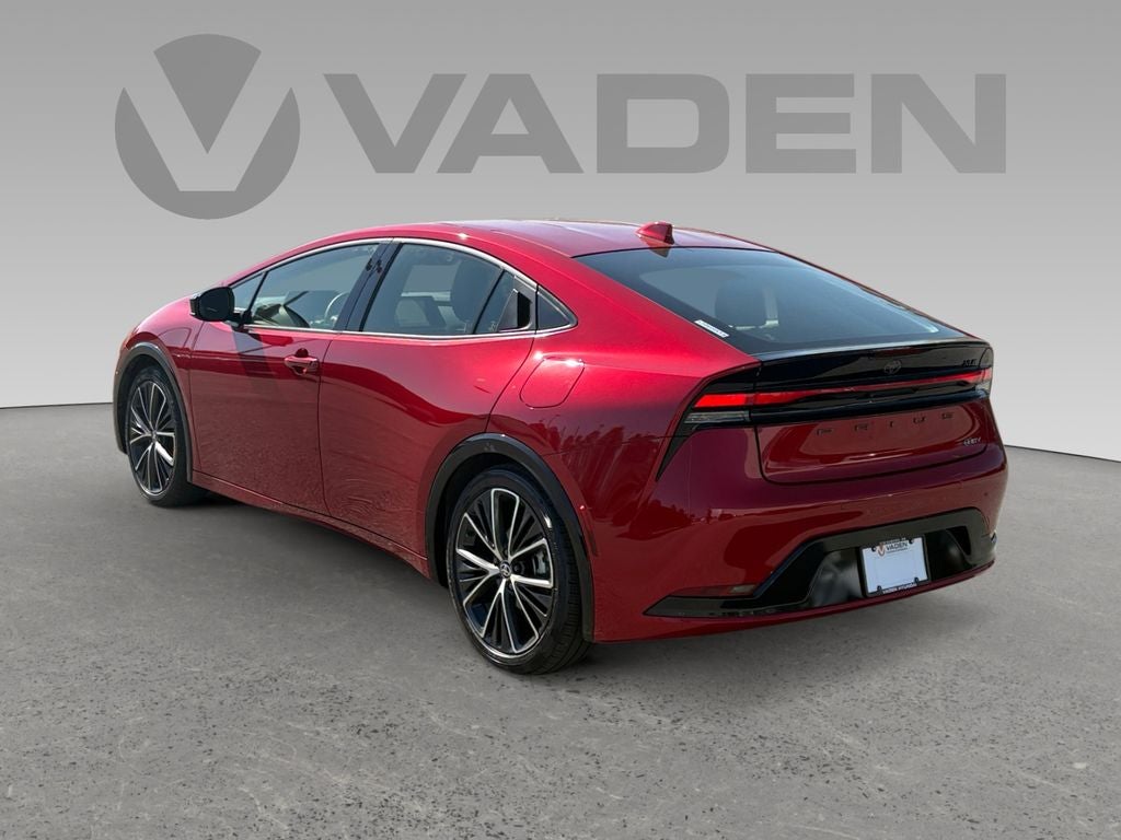 2025 Toyota Prius XLE