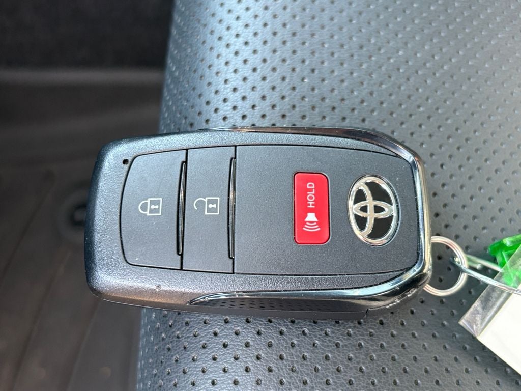 2025 Toyota Prius XLE