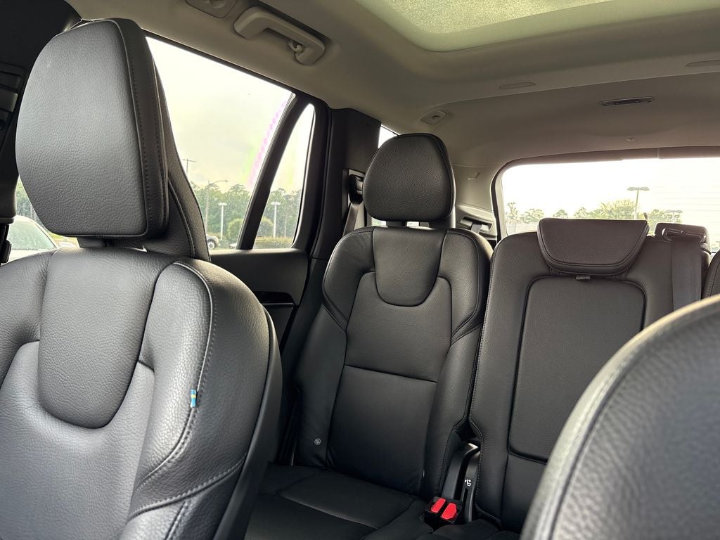 2019 Volvo XC90 T6 Momentum
