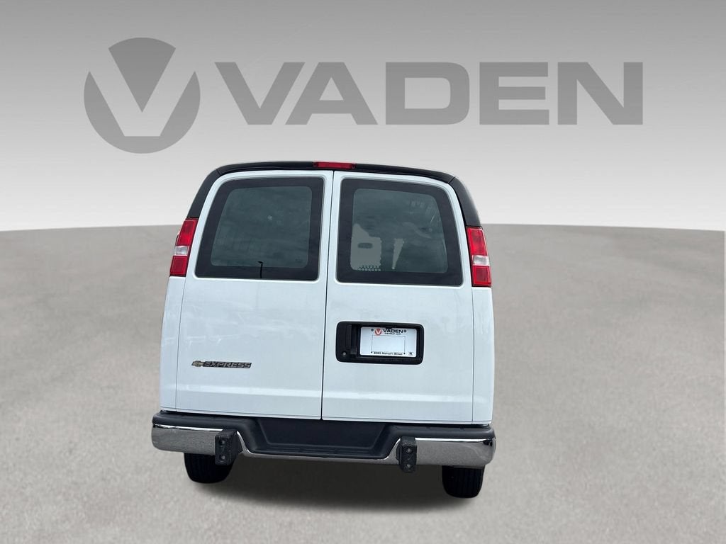 2024 Chevrolet Express Cargo 2500 WT