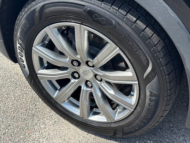 2020 Cadillac XT4 FWD Premium Luxury