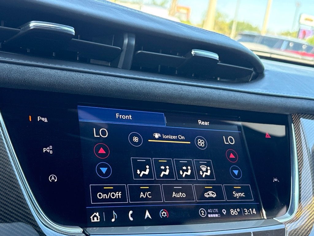 2023 Cadillac XT6 Premium Luxury