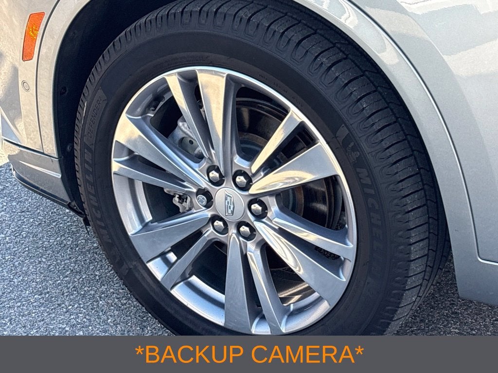 2023 Cadillac XT6 Premium Luxury