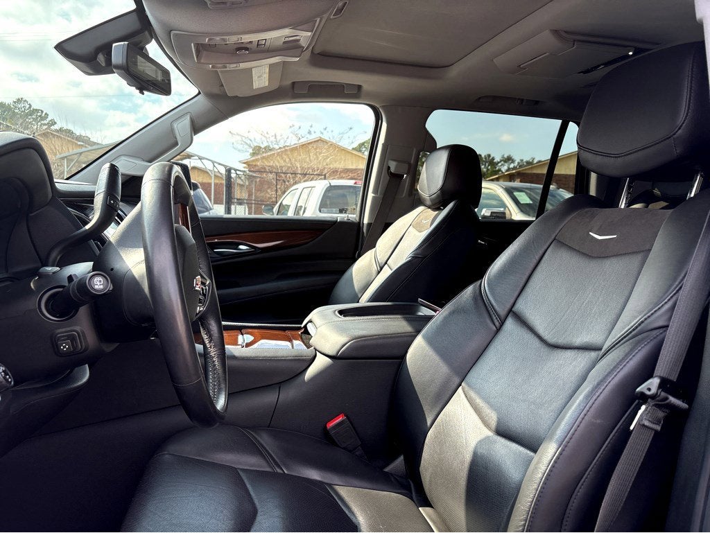 2020 Cadillac Escalade Luxury