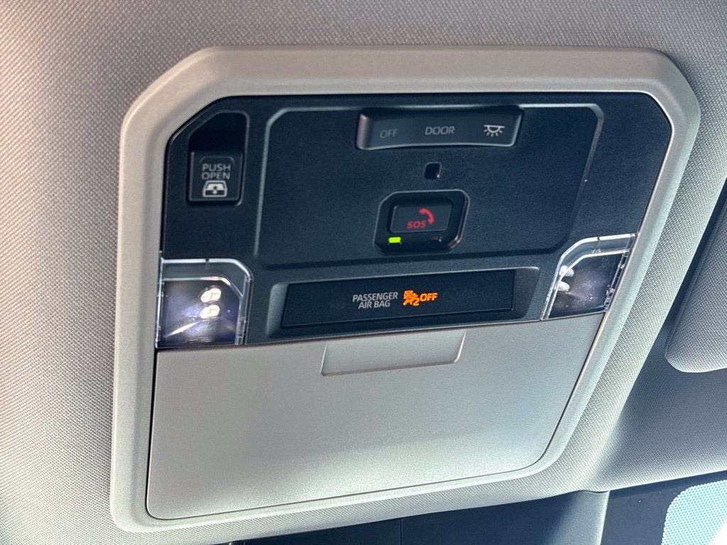2022 Toyota Tundra 2WD SR5