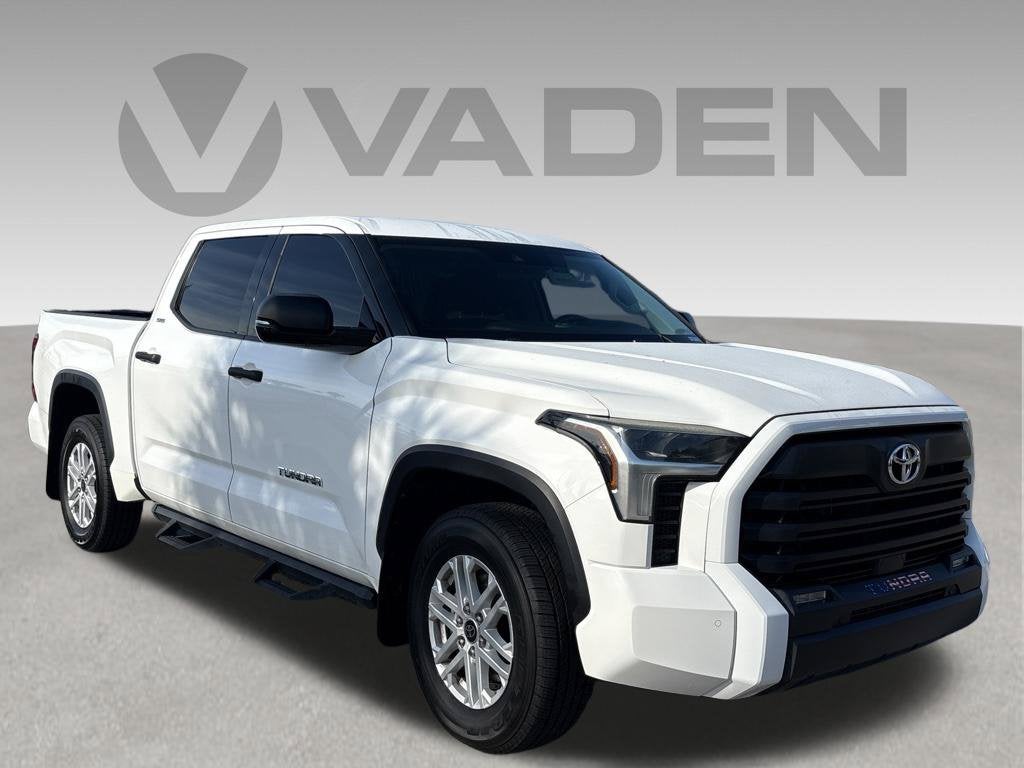 2022 Toyota Tundra 2WD SR5