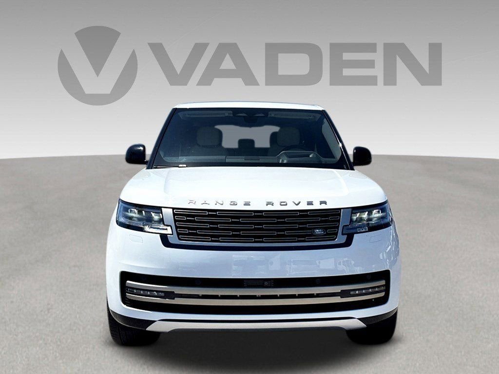 2025 Land Rover Range Rover SE