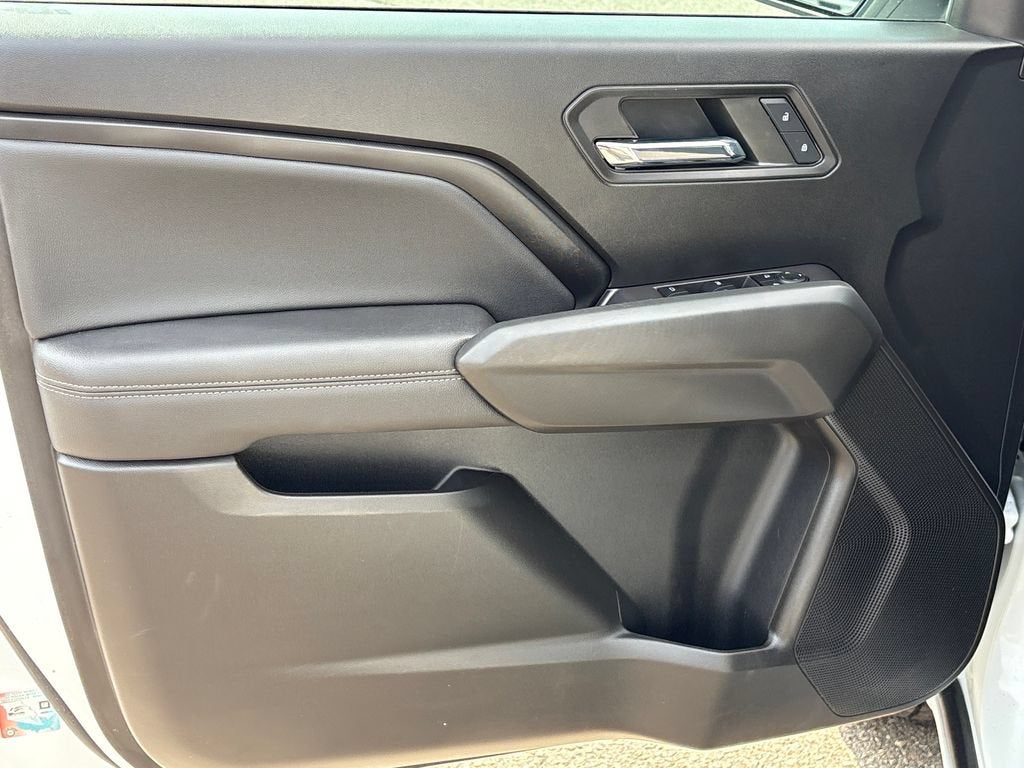 2023 Chevrolet Colorado Base