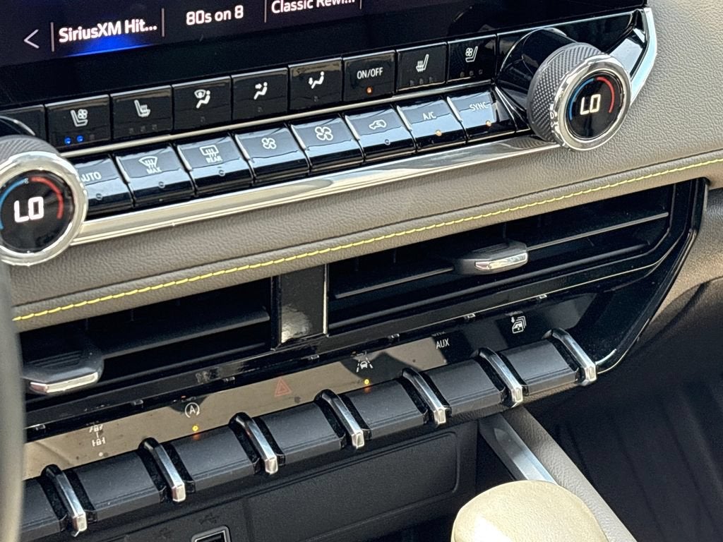 2025 Chevrolet Colorado Base