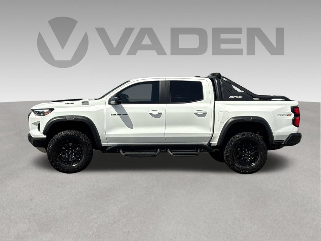 2025 Chevrolet Colorado Base
