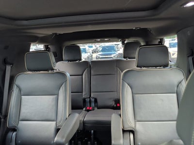 2023 GMC Yukon Base