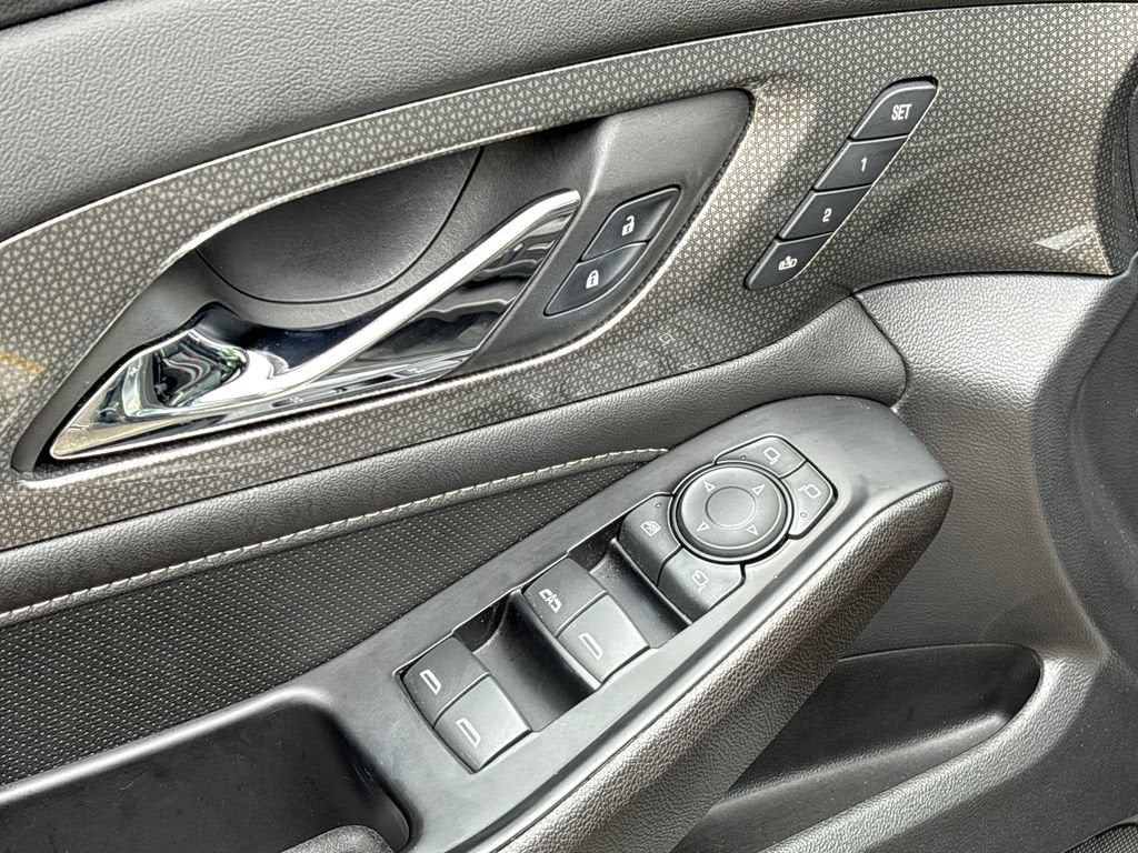 2023 Chevrolet Traverse Base