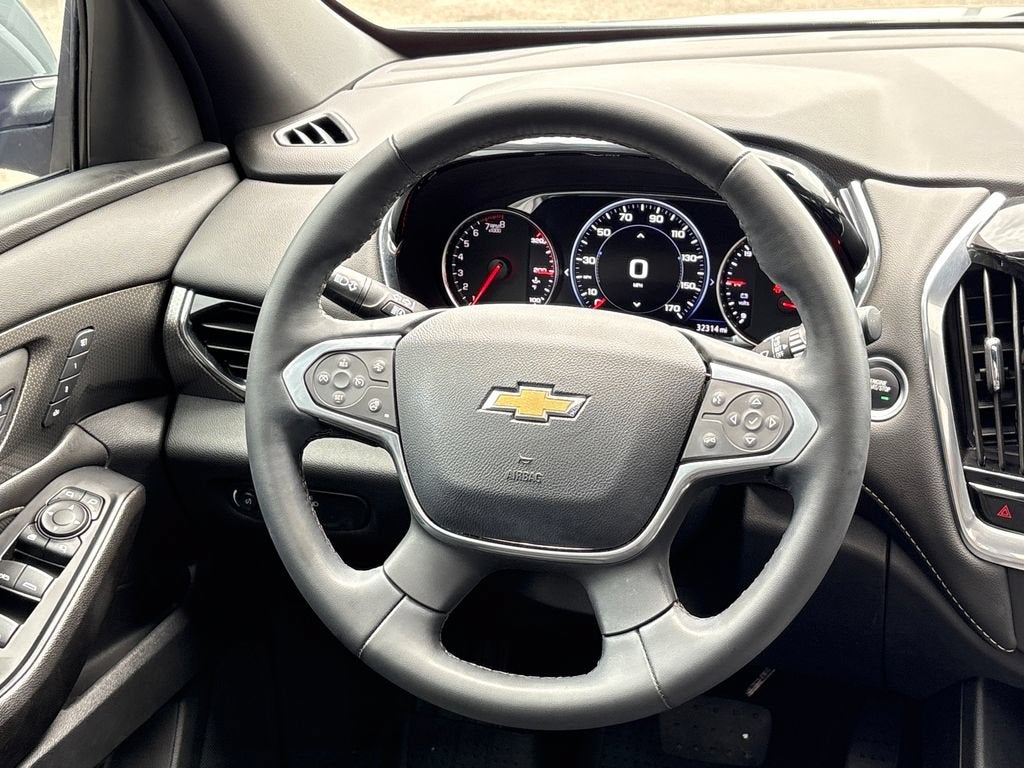 2023 Chevrolet Traverse Base