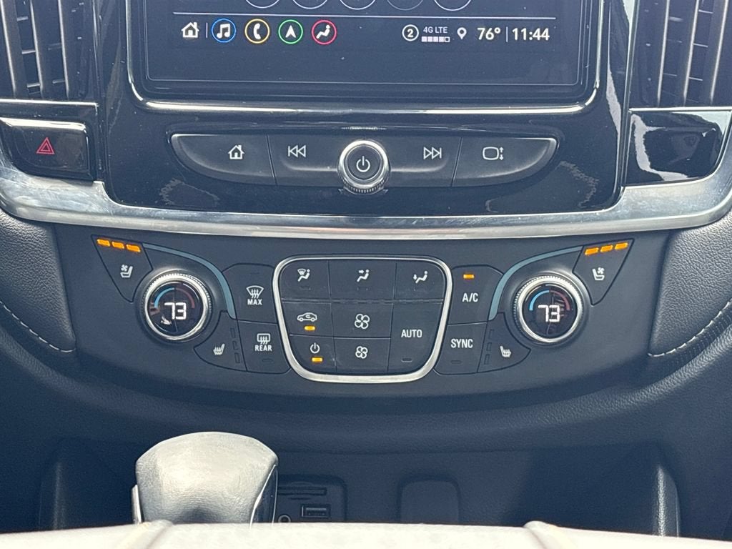 2023 Chevrolet Traverse Base